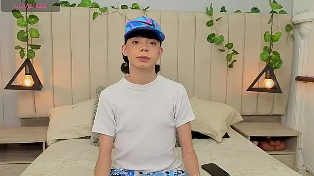 milan zapata online show from April 28, 2:27 am