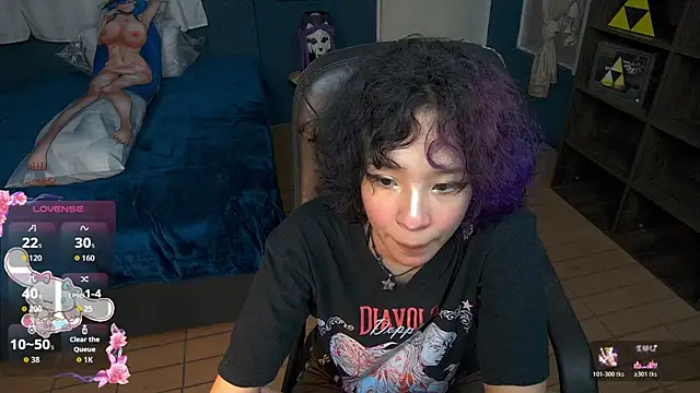 chaotic purple online show from April 22, 5:03 pm