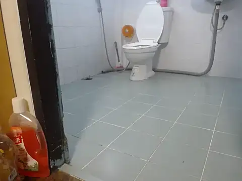 Bonnie-Thai online show from April 28, 7:13 am