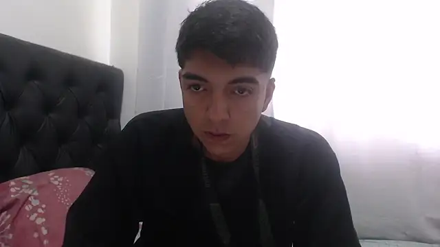 dark 21   online show from April 23, 8:11 pm