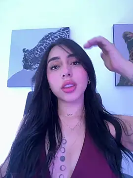 IsabellaNoir  online show from May 5, 8:39 pm