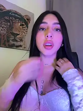 IsabellaNoir  online show from May 14, 10:05 pm