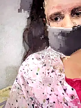 Snapshot of Cutie_Neetu chatting on April 28, 7:24 am Cutie Neetu online show from April 28, 7:24 am