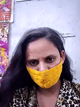 Snapshot of Cutie_Neetu chatting on May 12, 5:43 pm Cutie Neetu online show from May 12, 5:43 pm