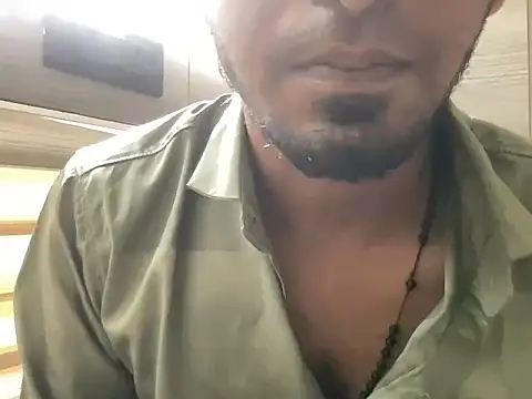 Xh0dy online show from April 25, 11:02 am