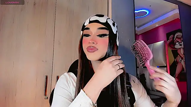 Camila Vasquezz1 online show from July 4, 11:27 am