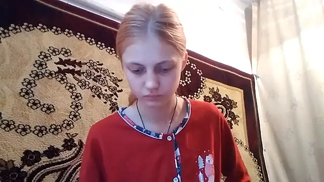 LunaLaday online show from May 11, 2:39 am