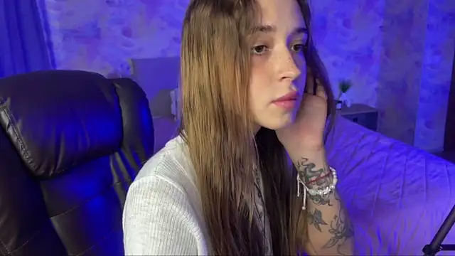 Snapshot of Tiana_Belle chatting on May 22, 1:13 am Tiana Belle online show from May 22, 1:13 am