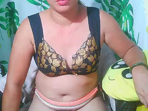 Snapshot of AsianHot_Pussy chatting on July 5, 12:34 pm AsianHot Pussy online show from July 5, 12:34 pm