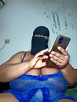 Snapshot of Loly_mor26 chatting on May 16, 10:47 am Loly mor26 online show from May 16, 10:47 am