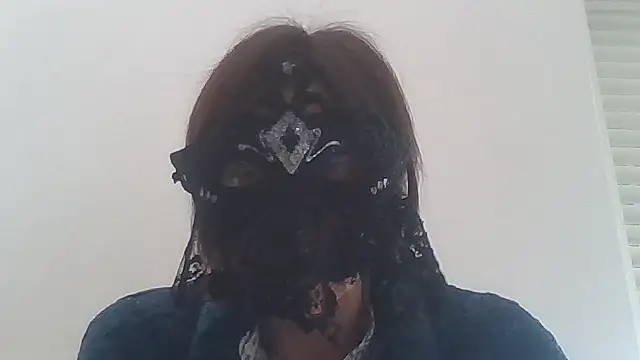 Snapshot of HelenTiAscolta chatting on April 25, 2:36 pm HelenTiAscolta online show from April 25, 2:36 pm