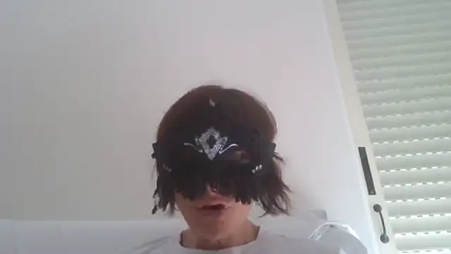 Snapshot of HelenTiAscolta chatting on June 7, 4:11 pm HelenTiAscolta online show from June 7, 4:11 pm