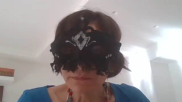 Snapshot of HelenTiAscolta chatting on June 10, 4:06 pm HelenTiAscolta online show from June 10, 4:06 pm