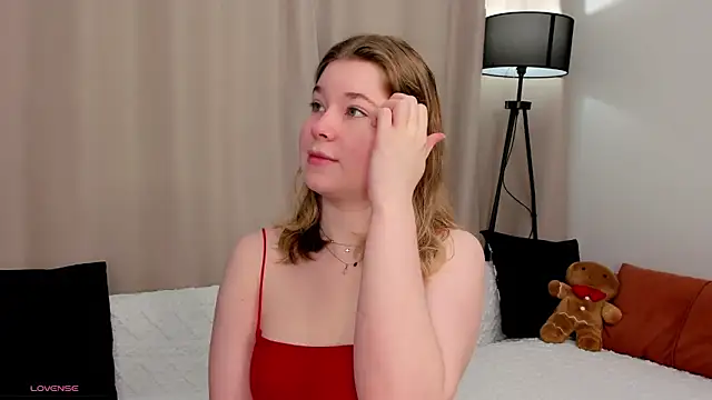 Snapshot of MERRIEMS chatting on April 26, 3:59 am MERRIEMS online show from April 26, 3:59 am