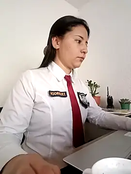 Snapshot of Queen_linda1 chatting on April 29, 12:09 pm Queen linda1 online show from April 29, 12:09 pm