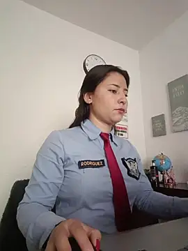 Snapshot of Queen_linda1 chatting on May 6, 12:10 pm Queen linda1 online show from May 6, 12:10 pm