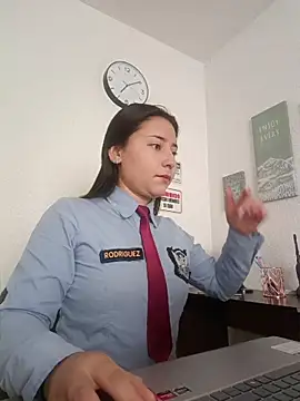Snapshot of Queen_linda1 chatting on May 8, 12:10 pm Queen linda1 online show from May 8, 12:10 pm