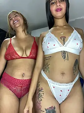 Snapshot of ValentinaLux_Oficiall chatting on July 25, 7:33 pm ValentinaLux Oficiall online show from July 25, 7:33 pm