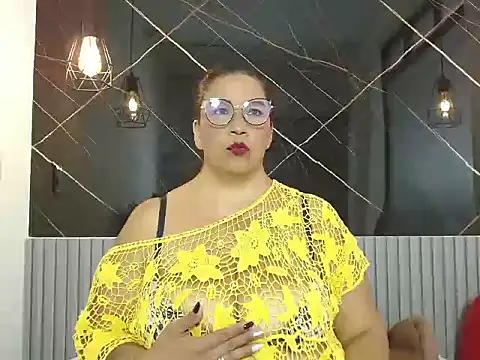 Snapshot of BarbaraGraf chatting on April 29, 7:53 pm BarbaraGraf online show from April 29, 7:53 pm