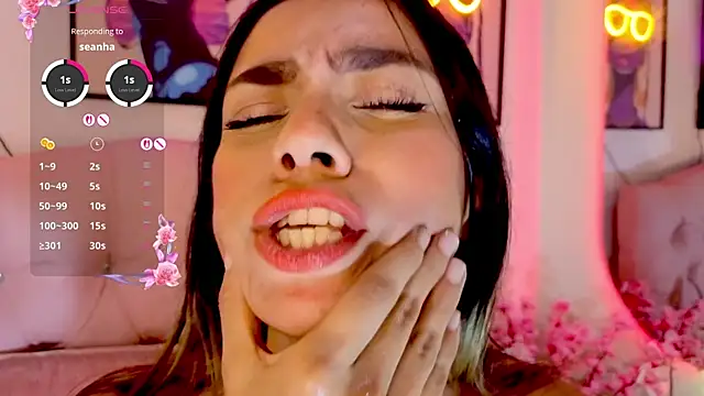 Snapshot of Liz_Lancester chatting on June 4, 2:34 pm Liz Lancester online show from June 4, 2:34 pm
