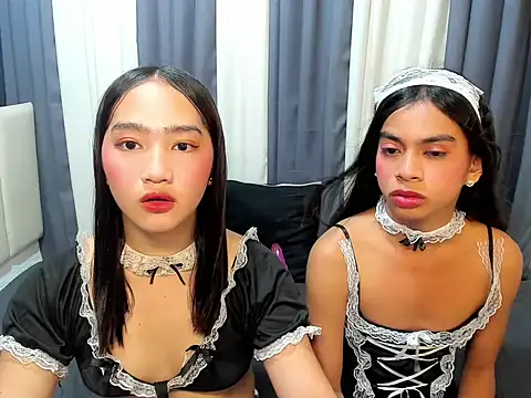 TwoHornyTs69 online show from April 22, 5:03 pm