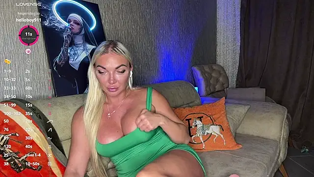 Snapshot of MissJessX chatting on July 12, 5:59 pm MissJessX online show from July 12, 5:59 pm
