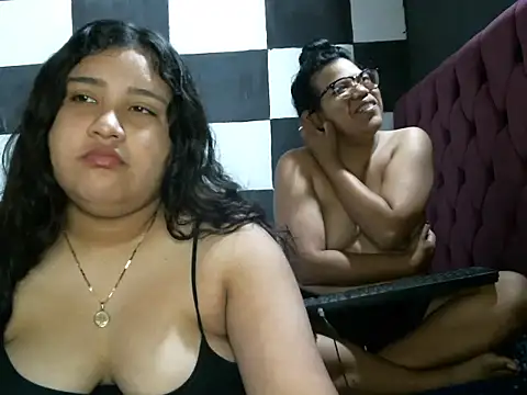 Valery-Khloe online show from July 22, 4:04 am