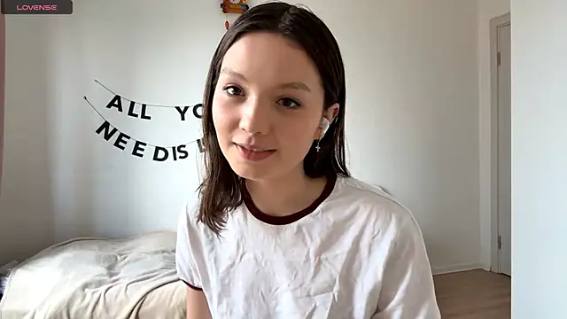 Snapshot of RochelTrewhitt chatting on May 7, 10:09 am RochelTrewhitt online show from May 7, 10:09 am