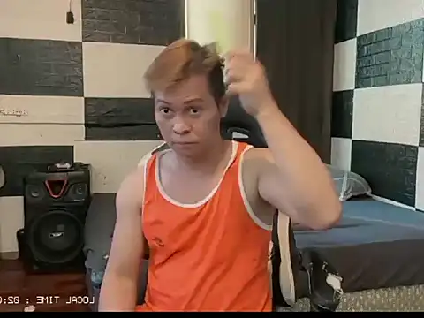 FuckMeeGUYS online show from June 19, 6:07 am