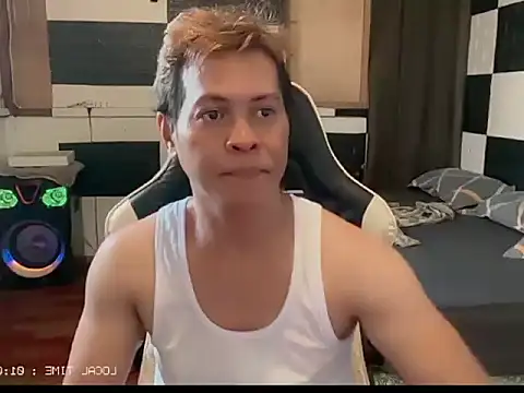 FuckMeeGUYS online show from July 2, 5:02 am