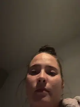 Poppylooloo online show from May 1, 8:02 pm