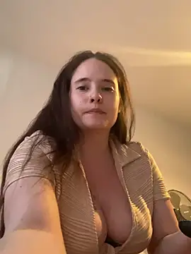 Poppylooloo online show from May 2, 2:00 pm