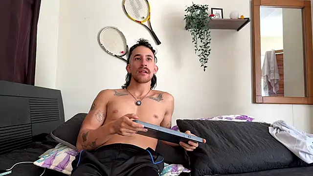 Aaron wheel online show from May 15, 5:42 pm