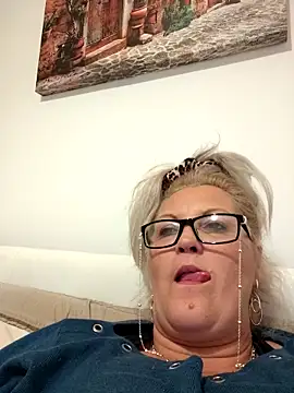 Divineblond online show from October 26, 7:53 pm
