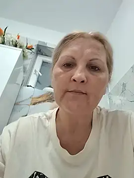 Divineblond online show from April 25, 8:28 pm