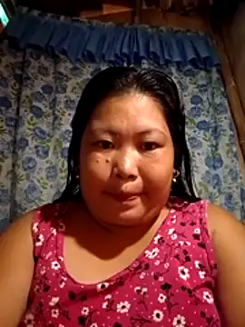 Snapshot of sweet_pinay01 chatting on June 17, 10:54 pm sweet pinay01 online show from June 17, 10:54 pm