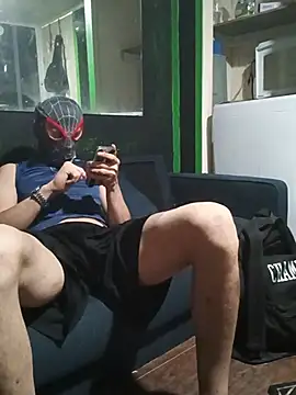 bwcloverboy2 online show from July 31, 9:52 am