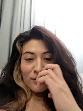 Snapshot of AshleyyHall chatting on July 8, 1:21 am AshleyyHall online show from July 8, 1:21 am