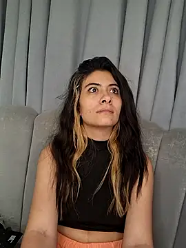 Snapshot of AshleyyHall chatting on July 24, 3:59 am AshleyyHall online show from July 24, 3:59 am
