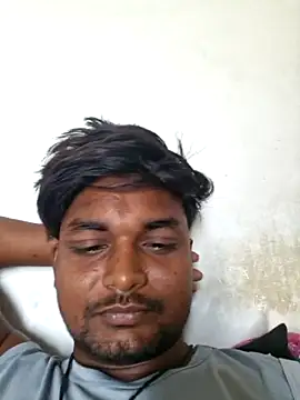 Snapshot of Gujju_here chatting on June 26, 8:52 am Gujju here online show from June 26, 8:52 am