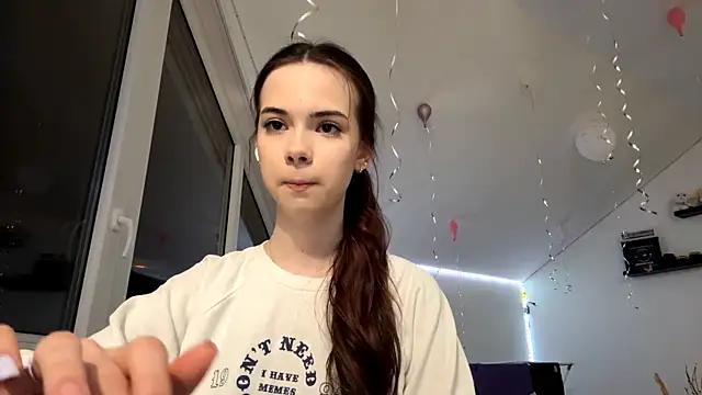 JoellaGrode online show from April 24, 8:55 pm