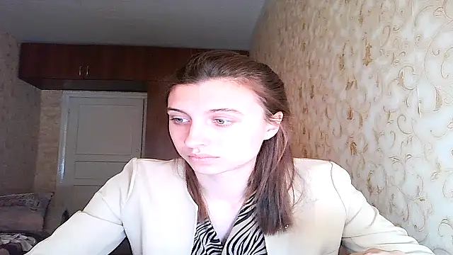 Snapshot of MilaShka29 chatting on May 6, 11:37 am MilaShka29 online show from May 6, 11:37 am
