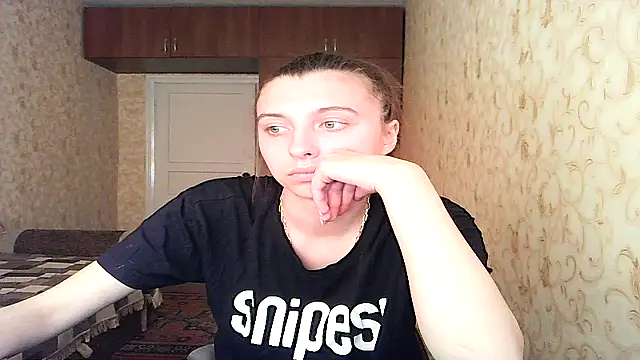 Snapshot of MilaShka29 chatting on May 8, 9:14 am MilaShka29 online show from May 8, 9:14 am