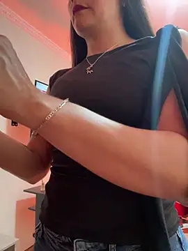 SamiiContreras  online show from July 6, 11:07 am