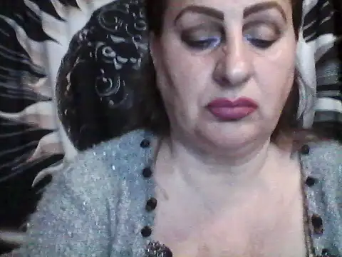 Snapshot of LoaqLovew chatting on May 5, 7:27 am LoaqLovew online show from May 5, 7:27 am