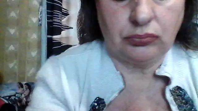 Snapshot of LoaqLovew chatting on May 16, 10:58 am LoaqLovew online show from May 16, 10:58 am