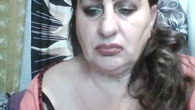 Snapshot of LoaqLovew chatting on June 13, 10:24 am LoaqLovew online show from June 13, 10:24 am