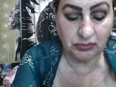 Snapshot of LoaqLovew chatting on July 2, 8:09 am LoaqLovew online show from July 2, 8:09 am