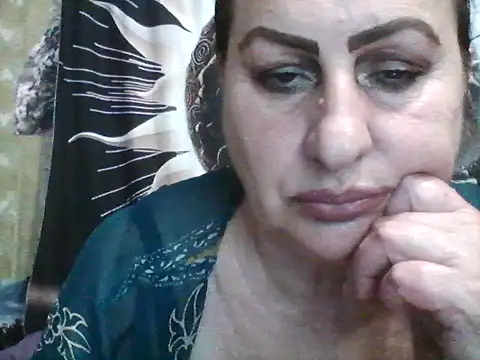 Snapshot of LoaqLovew chatting on July 25, 9:07 am LoaqLovew online show from July 25, 9:07 am