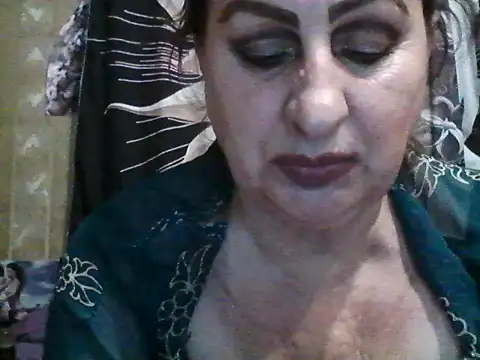Snapshot of LoaqLovew chatting on July 26, 10:22 am LoaqLovew online show from July 26, 10:22 am
